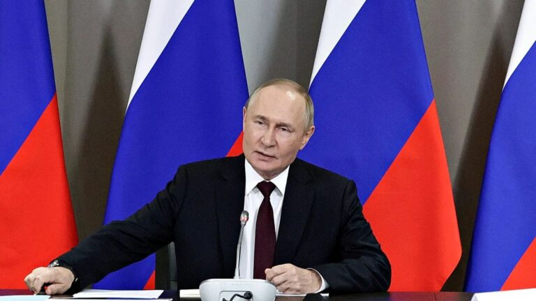 EU Accelerates Russian LNG Ban to January 2027 Under U.S. Pressure