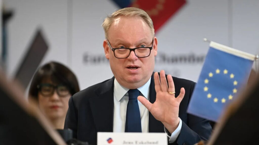 Imagem-2025-09-17T131439.539-1024x576 EU Firms Suffer Millions as China’s Rare Earth Export Bottlenecks Persist