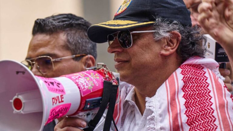 US Revokes Colombian President’s Visa Over Protest Speech