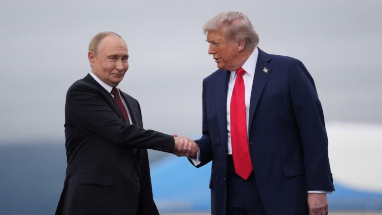 GOP Lawmakers Say Putin Is ‘Playing’ Trump After Failed Talks