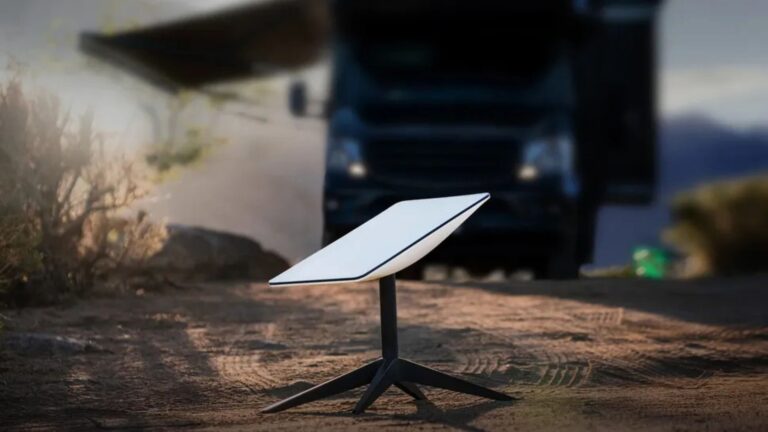 Musk Eyes Starlink as Wireless Carrier After $17B Spectrum Deal