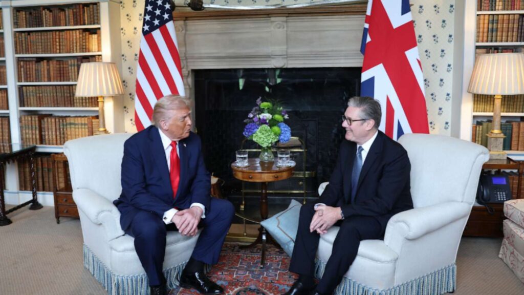 Imagem-89-2-1024x576 UK Explores Waiving Visa Fees for Top Talent Amid US Crackdown